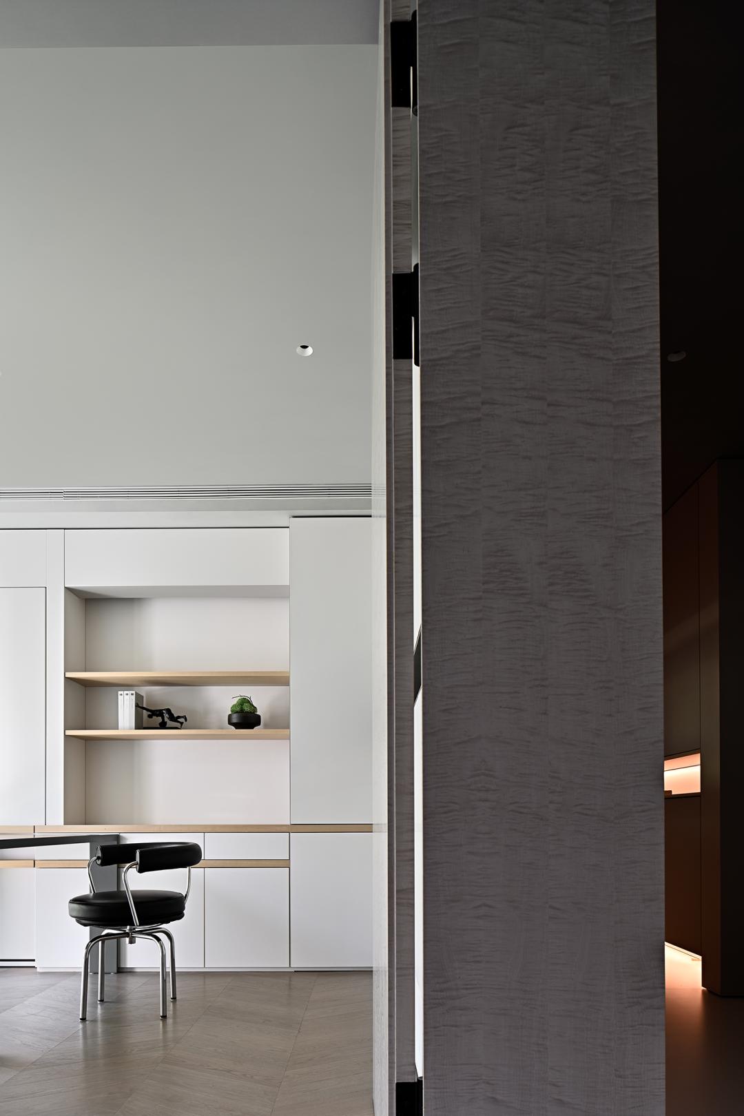 4个设计师设计办公台布局,设计师最佳农村房屋设计