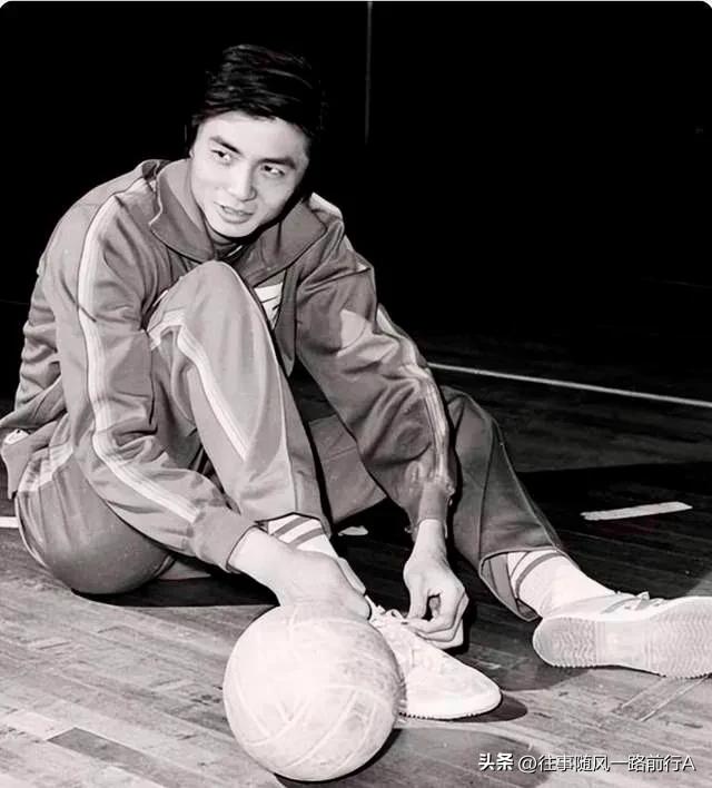 “网上飞人”汪嘉伟的多彩人生，时代口号，情书乌龙，亿万富翁