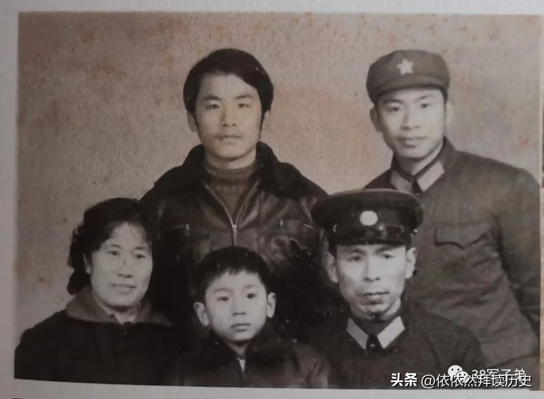 军营往事纪录片,军营往事图片