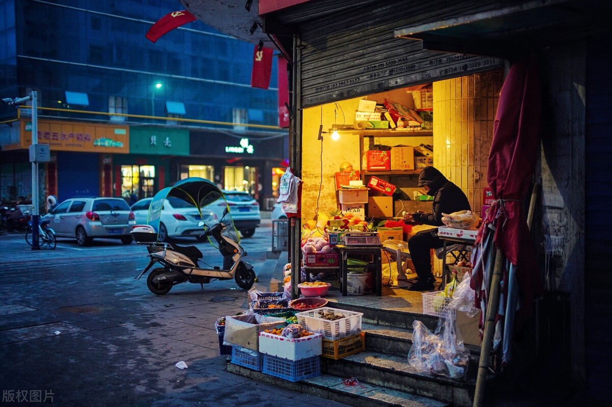 金庸退学的真实故事,金庸被退稿