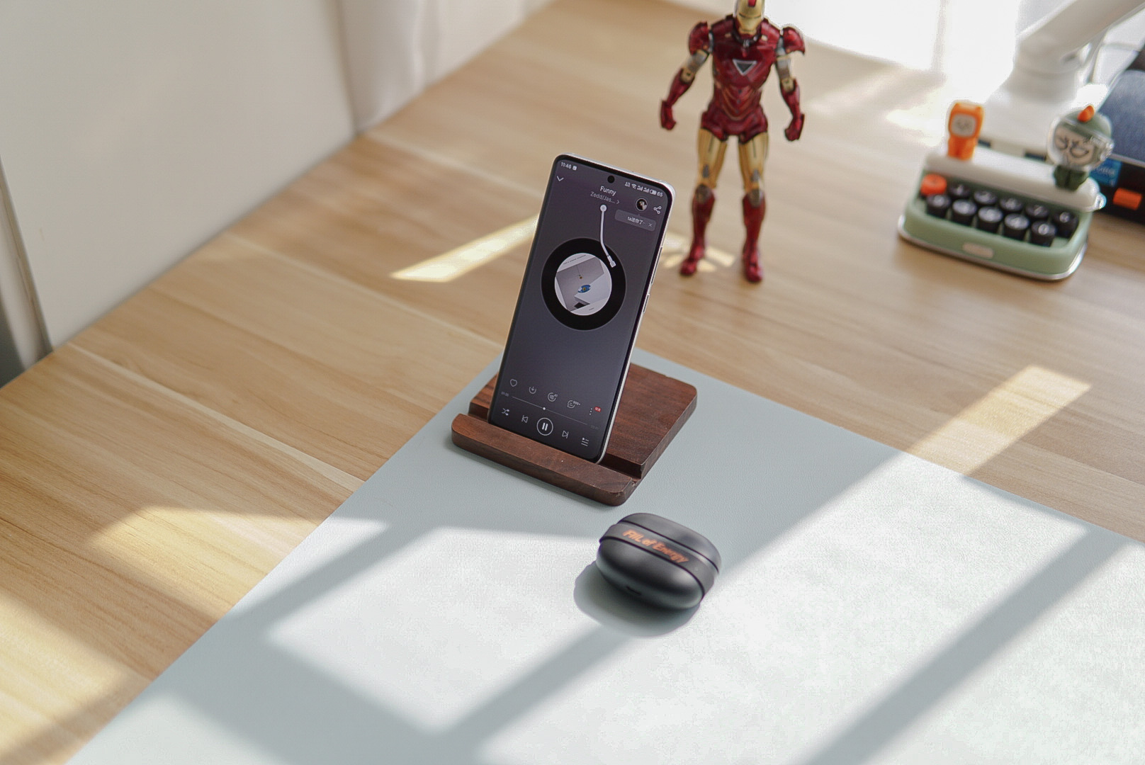 耳机太便宜会损伤耳朵吗,耳机越来越贵