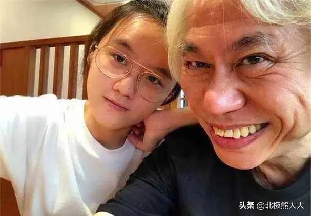 相差40岁的台湾“爷孙恋”始末