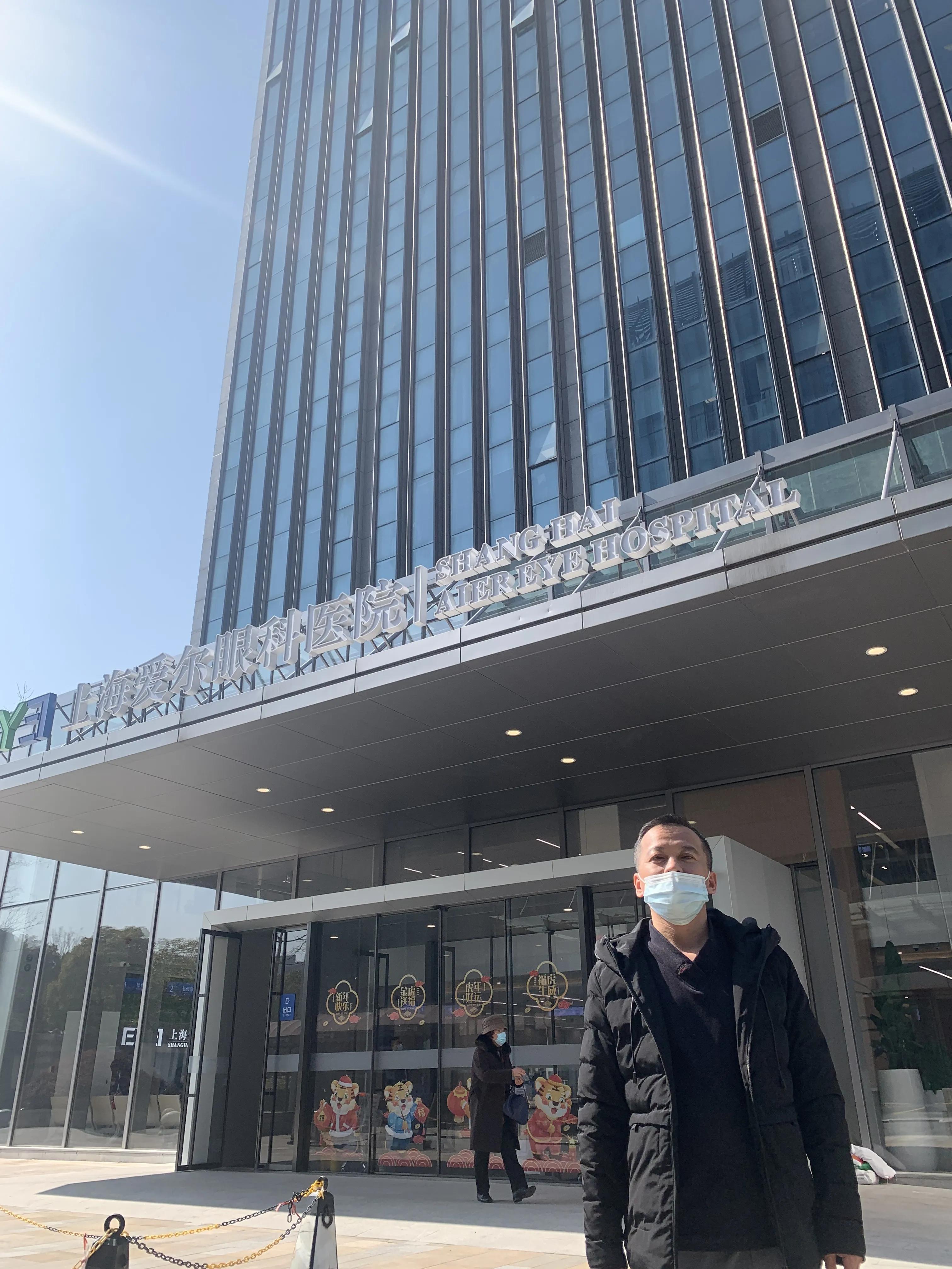 高度近视眼1300度怎么治,3100度超高度近视