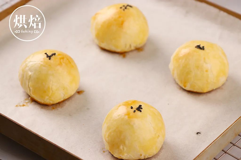 15块一个的蛋黄酥,平价好吃蛋黄酥