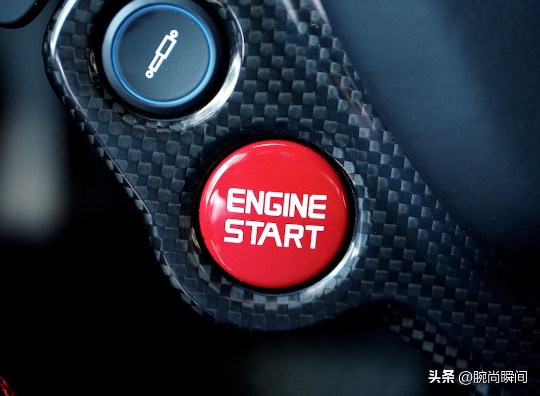 宇舶laferrari,宇舶法拉利联名款玫瑰金