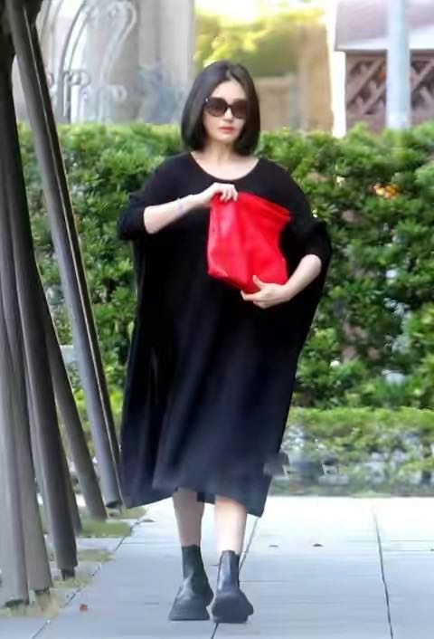 大s 具俊晔红毯 (大s 具俊晔戴墨镜)