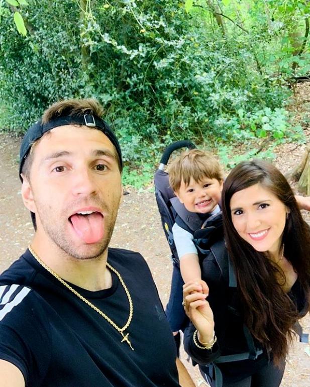 马丁内斯十年饮冰,马丁内斯成名战