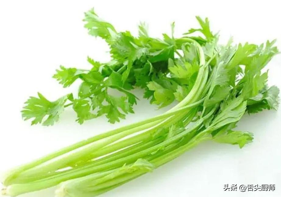 五十岁以上的女人常吃的4种蔬菜,建议八道碱性蔬菜多吃