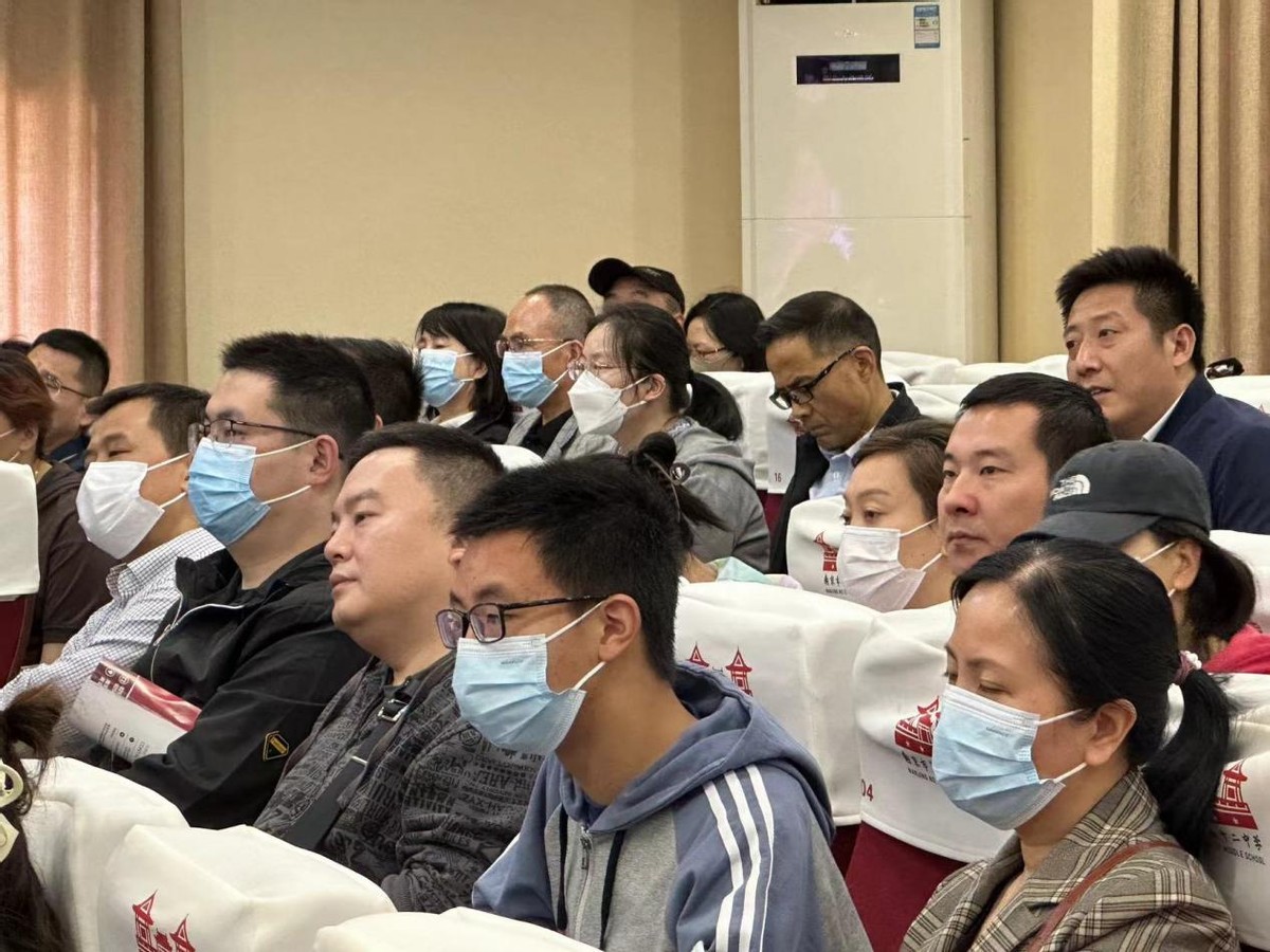 博士“掌门人”助你稳赢“中招激战”！南京十二中这场讲座太圈粉