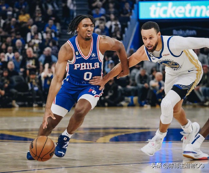 15年库里上脚curry1,库里上脚库里11新配色