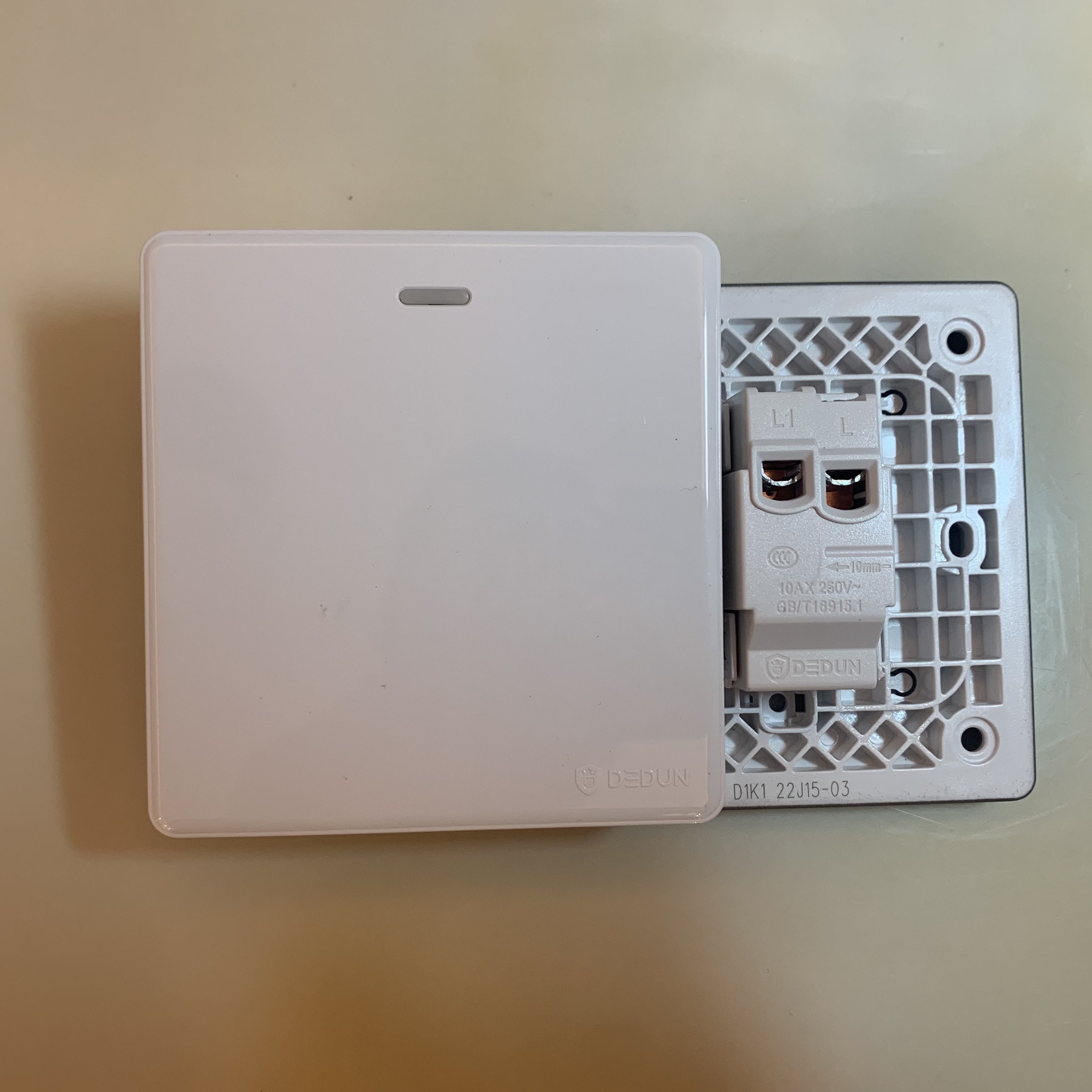 开关一开单控和一开双控接线方法,单开双控开关与单开单控开关区别