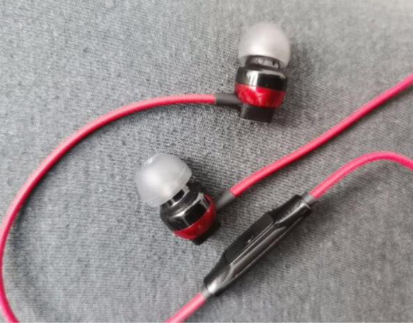 高音质有线耳机推荐100左右,发烧友高音质耳机有线