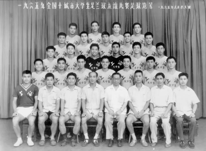 时隔16年再次登顶亚洲女足顶峰,时隔16年中国女足重回亚洲之巅