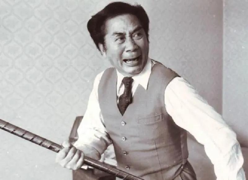 六小龄童抬棺,六小龄童去守墓了吗