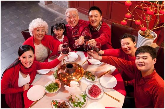春节将至，走亲访友记得带上5款酒，大厂嫡系单品，寓意也极好