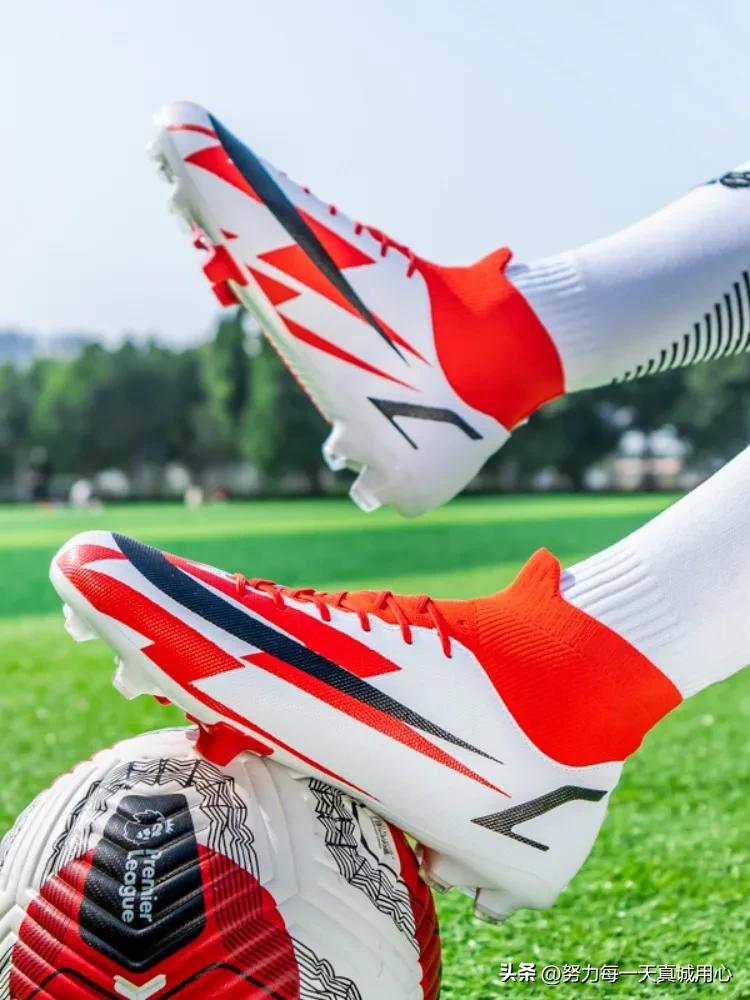 2023足球鞋新款推荐,纽巴伦2023年新款