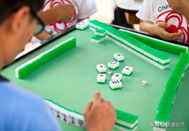 我，香港人，53岁做厨师月入3万，为了一个“情”字悔恨终生