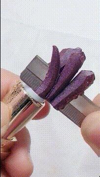 刚买的口红能不能用,刚买的口红拿出来会怎么样