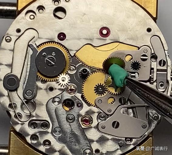 劳力士表镜碎了怎么修,劳力士表镜磕裂