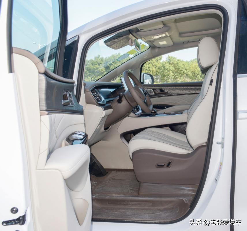 理想l9和腾势d9车主用车感受,腾势d9销量与gl8销量对比23年