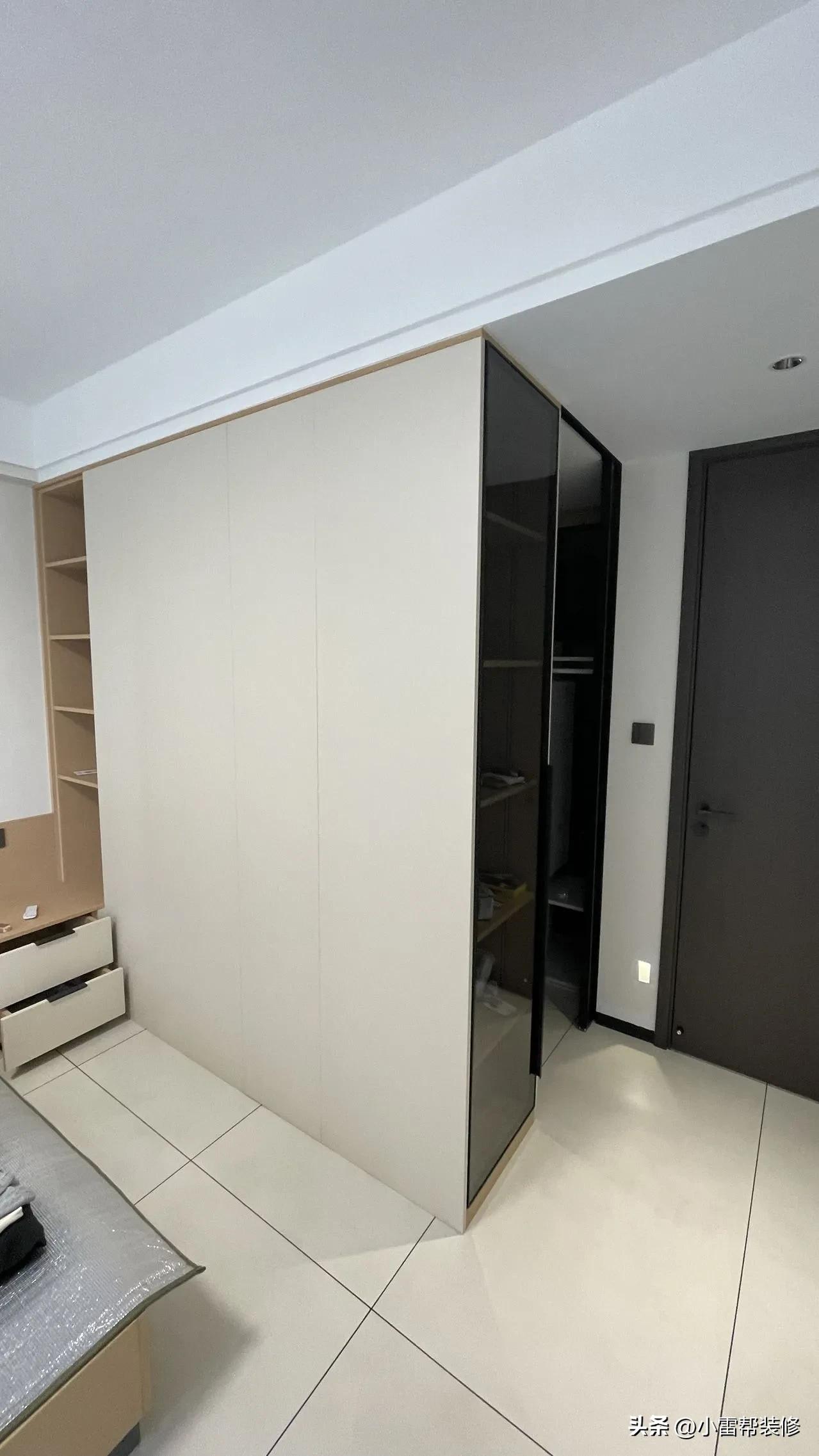 装修刮腻子怎么做才是正确的,墙面反碱怎么刮腻子