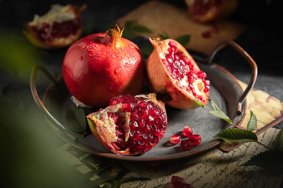 秋天石榴功效,石榴冰冻后吃了的效用