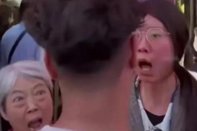 猫拉屎臭被扣饭什么梗,说猫咪拉屎臭猫咪会生气吗