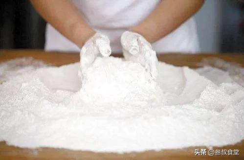 终于吃到几十年前的老味道天津狗不理包子，制作过程全公开