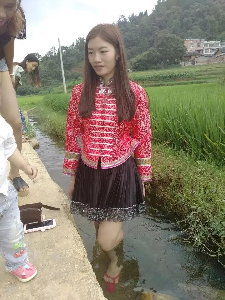 壮族美女素材,壮族美女