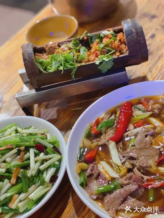 乐山30家苍蝇馆子，我不允许你还没吃过！