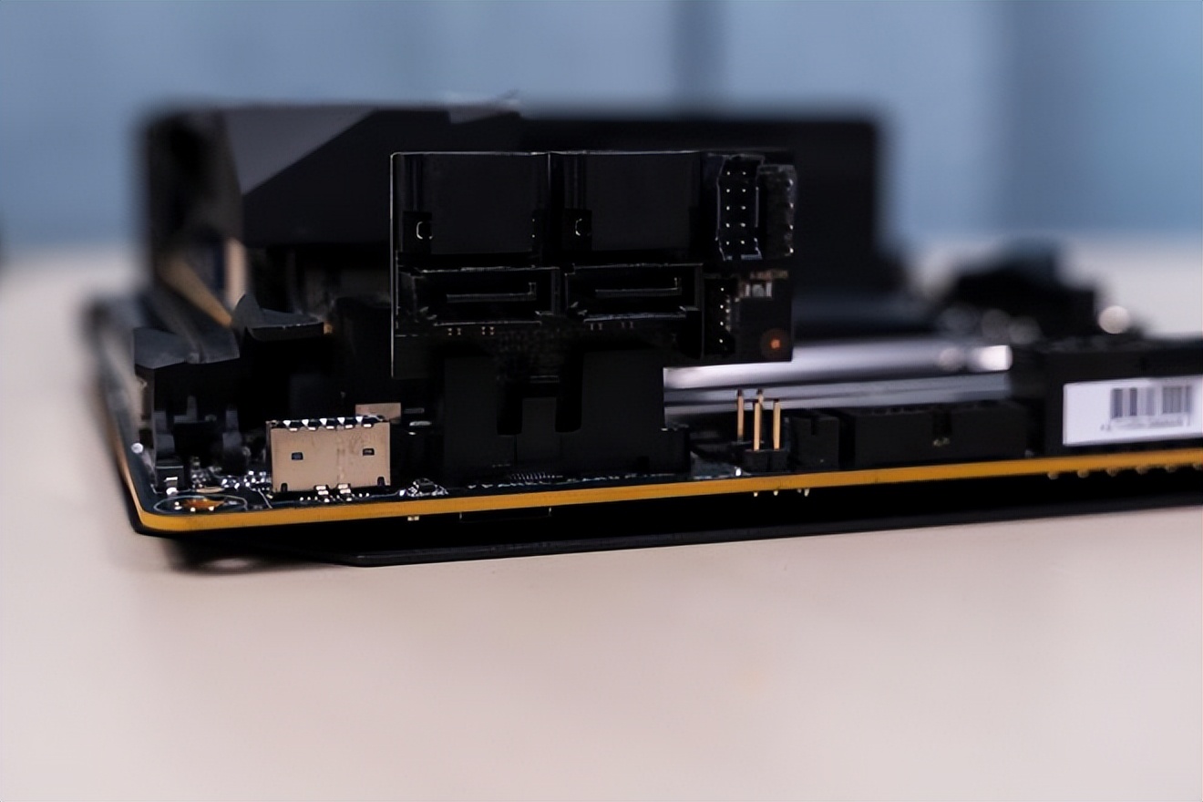 技嘉b550i主板拆解,技嘉b650iaorusultra主板图解