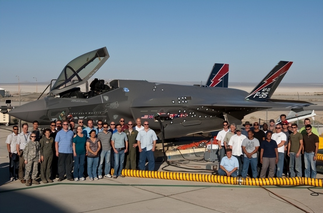 中国制裁升级，全面“断供”洛马雷神，990亿罚款想赖账不容易