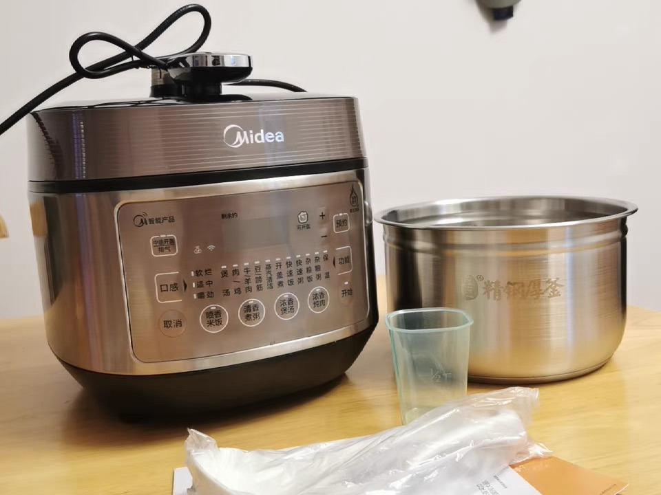 电饭煲和电压力锅哪个压力大 (电饭煲和电压力锅哪个用着方便)