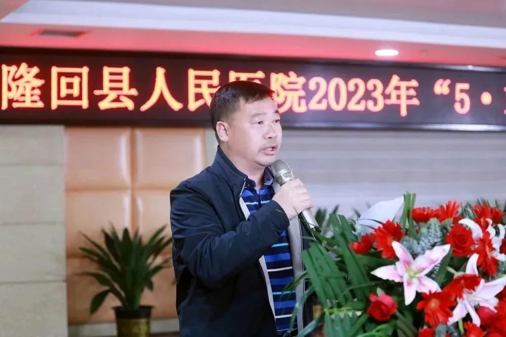 发展护士队伍改善护理服务演讲稿,发展护士队伍改善护理服务黑板报