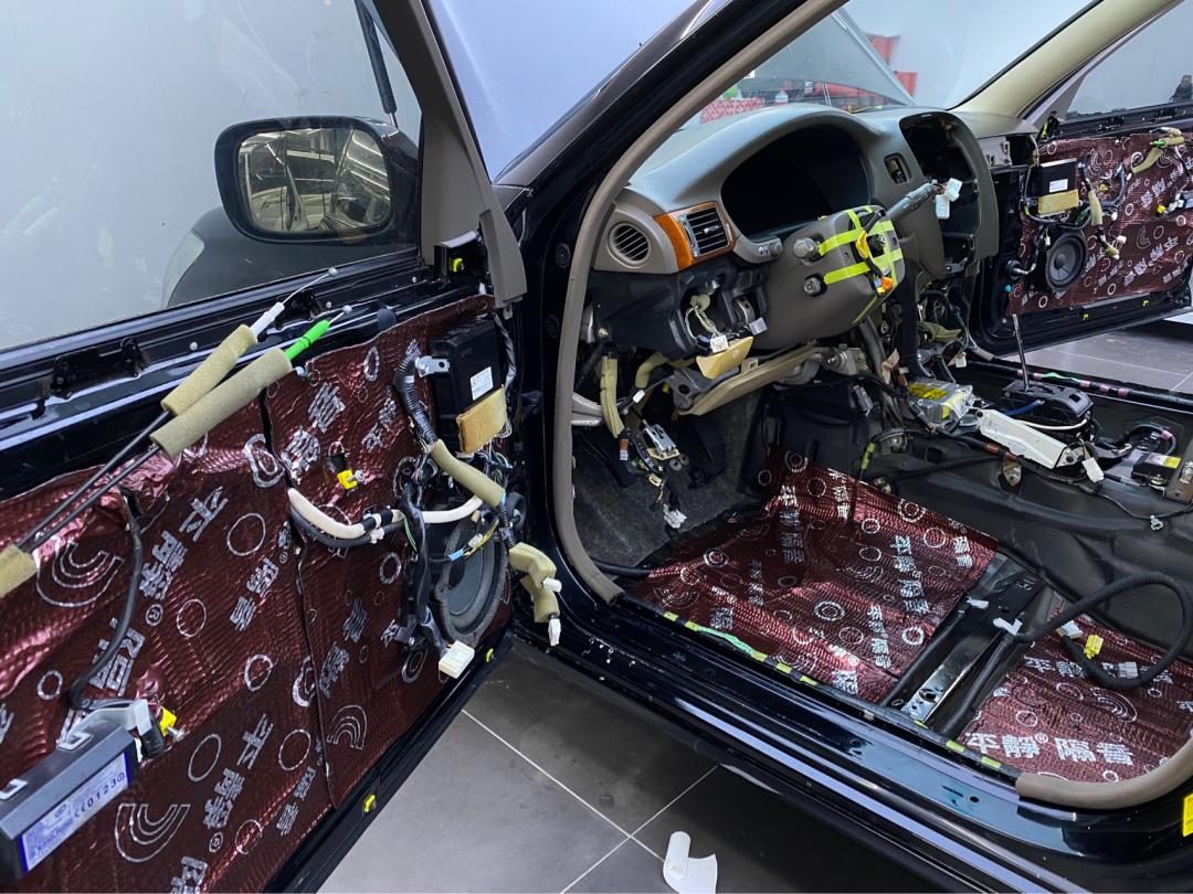 搞了辆“破烂不堪”05年凌志LS430，进厂翻新重造，复活又变新车