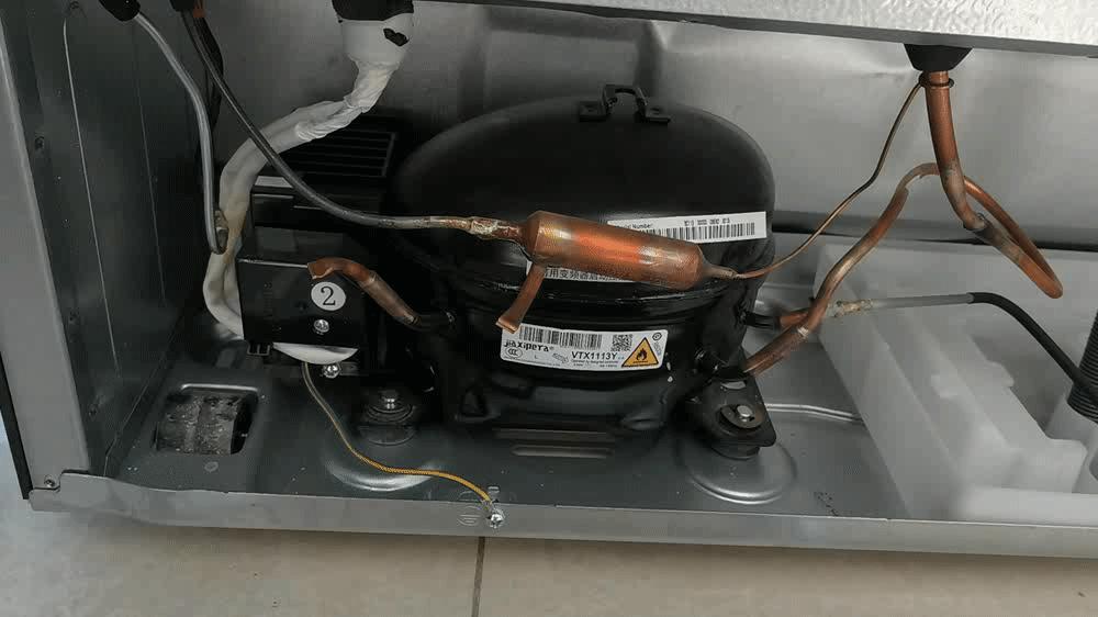 美的冰箱468和海尔470哪个好,海尔468冰箱拆解图解