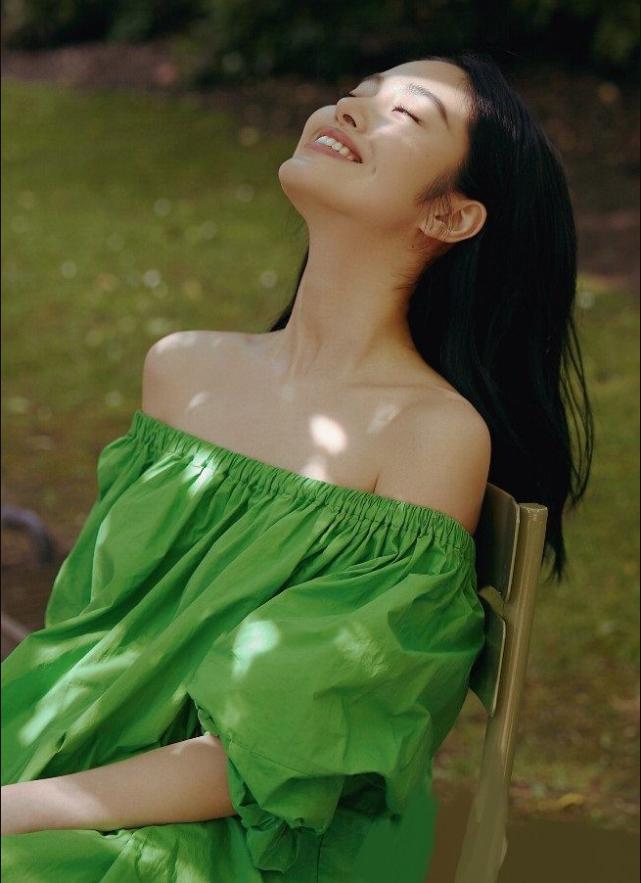 40岁女人肤色暗黄穿什么颜色好看,肤色黄的女人穿什么颜色