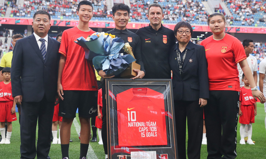 郑智退役了没有,郑智退役了吗