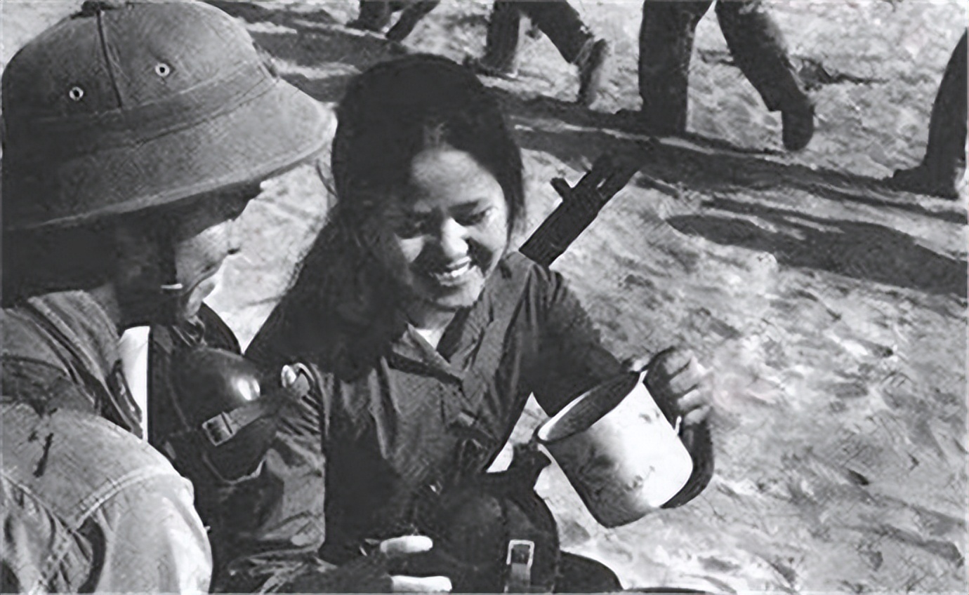 越南女兵有多惨？美军在刑讯逼供中，竟用蚂蟥、山羊作为行刑工具