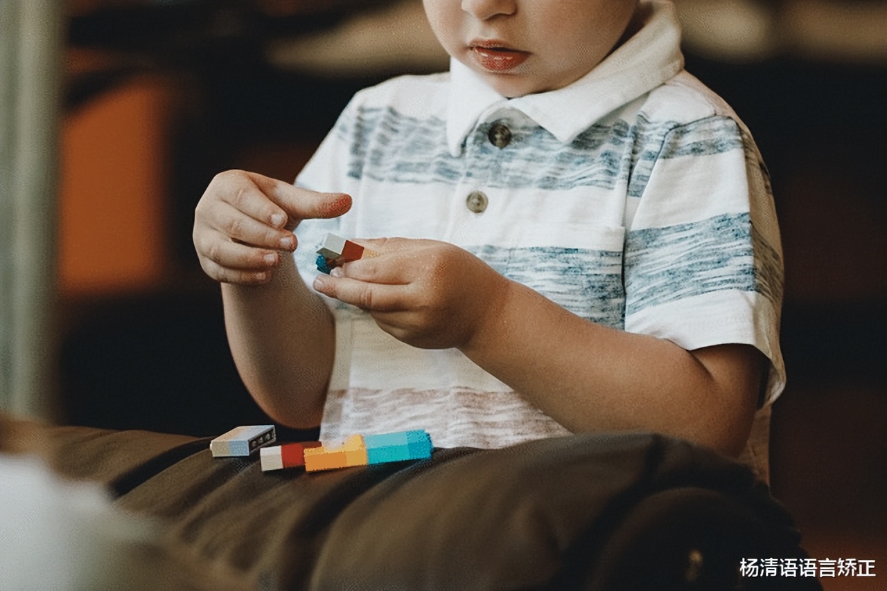 3岁的宝宝说话发音不清楚怎么办,3岁孩子发音不清晰不会卷舌