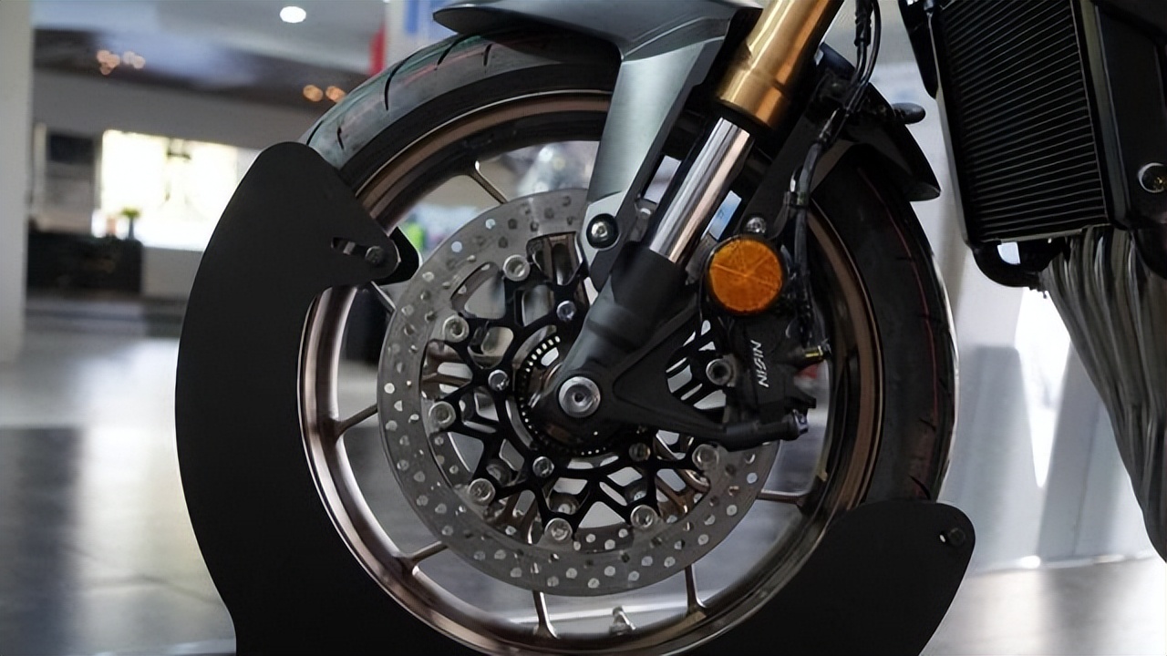 10万川崎z800买什么摩托车,川崎10万z900