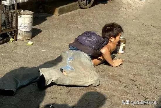 *子骗**手段多，招招见真情，惨不忍睹的假伤