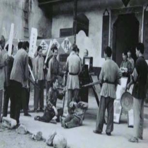 21张真实又罕见的老照片，阴毛假发工作者，我怀疑他用错地方了