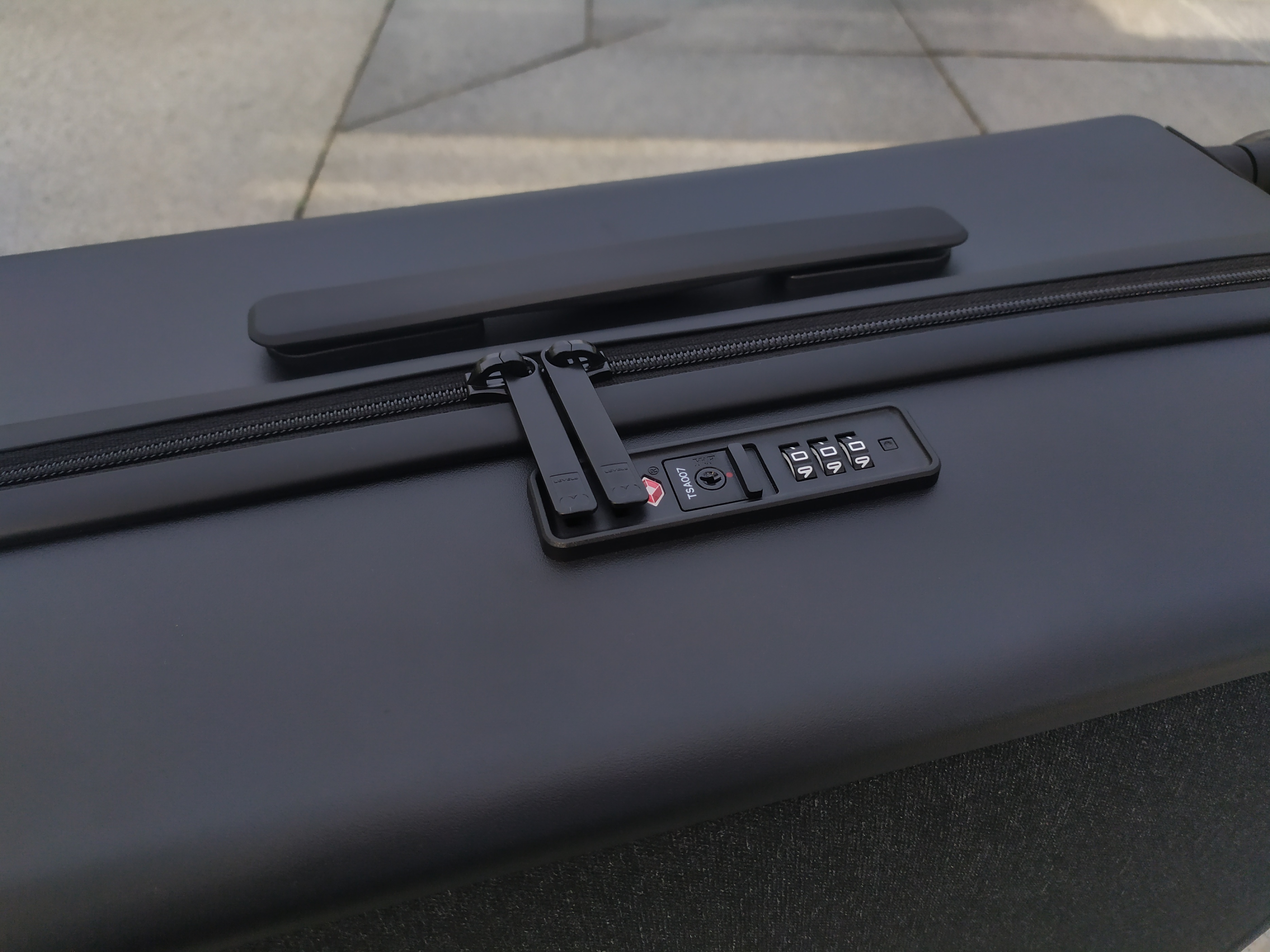 8号地平线行李箱测评,地平线8号行李箱推荐测评