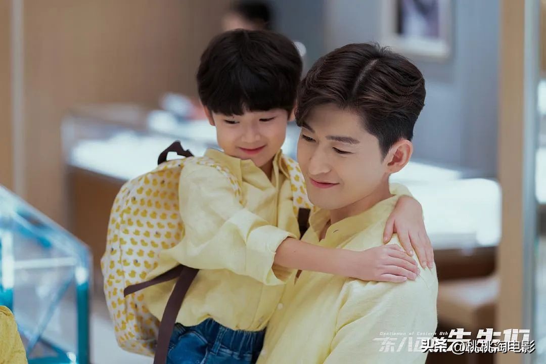 真爱都是追完整整40集《东八区》，才去写他