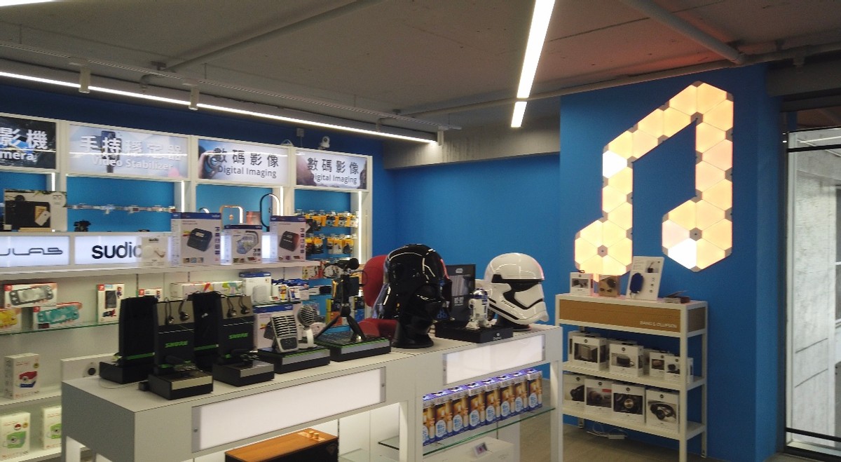 京东创始人的创业经历,京东香港上市刘强东身价