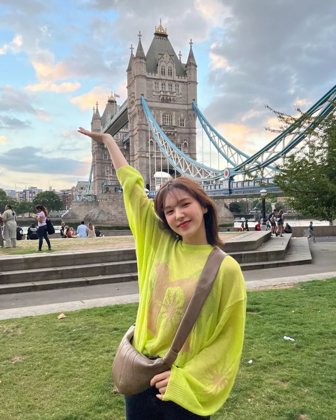 短发夏季气质穿搭高级感,夏季时尚个性精神短发