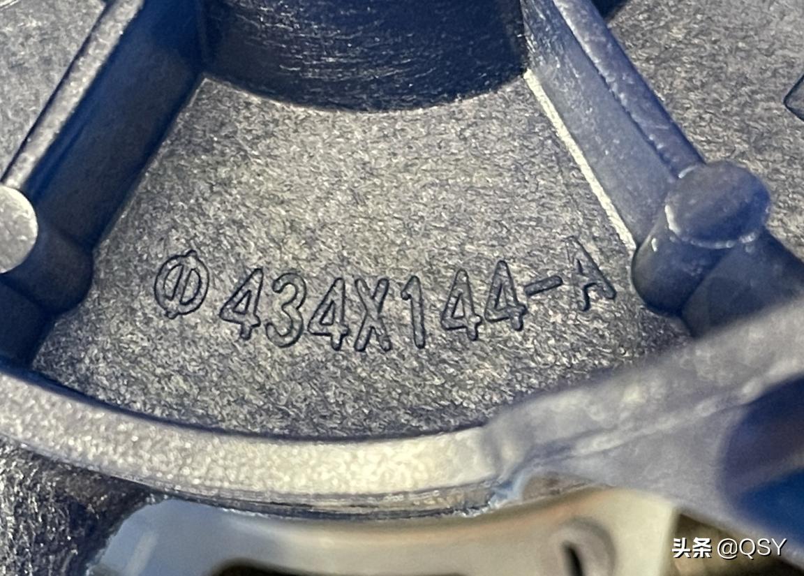 美的空调旋耀2匹讲解,美的旋耀1.5匹挂式空调拆解