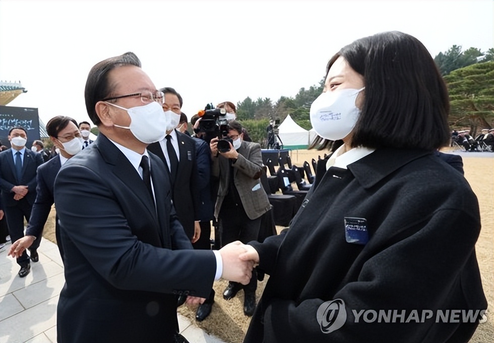 选民们已经决定了，就由你来当这个总统