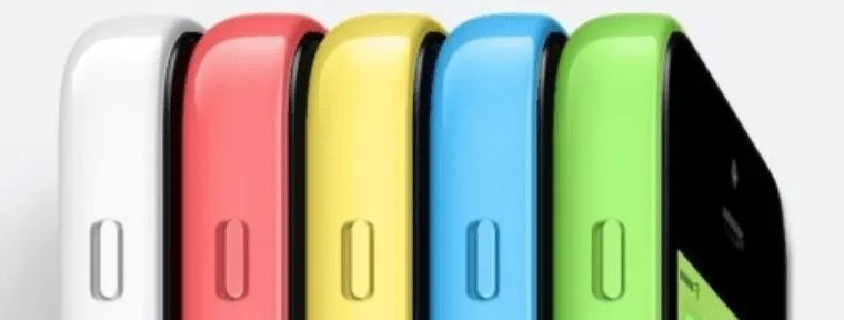 「方」与「圆」之间反复横跳的iPhone，把安卓手机给带偏了